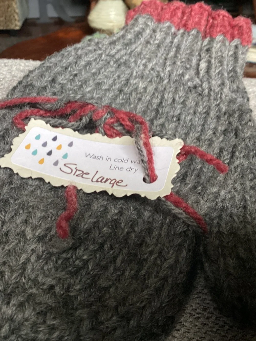 Hand made wool Mittens . Lovely never worn  GRAY BURGUNDY STRIPE UNISEX.